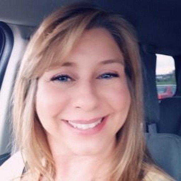 Meet your Posher, Cara - Picture 1 of 1